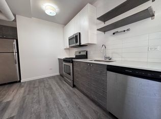 1710 W Glenlake Ave APT 1, Chicago, IL 60660