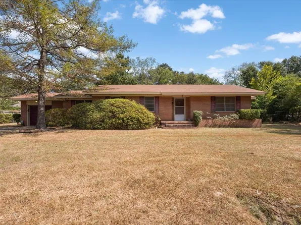 613 Allen St, Gilmer, TX 75644