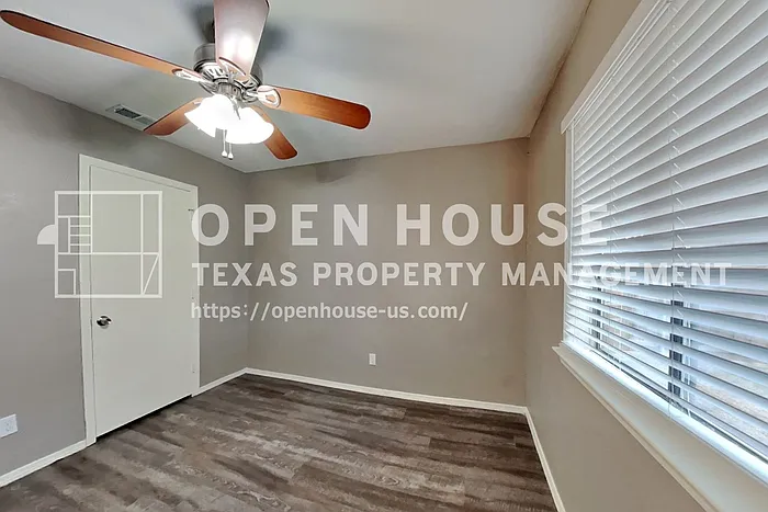 1312 Wyndham Dr — Photo 12