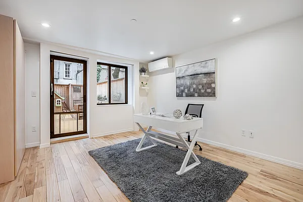 Sold by Nest Seekers International | media 10