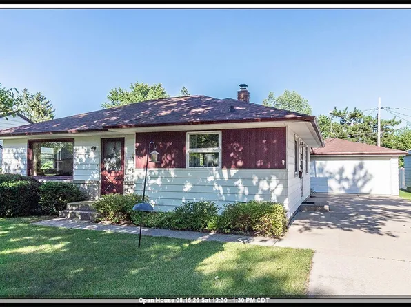 1718 S Pearl St, New London, WI 54961