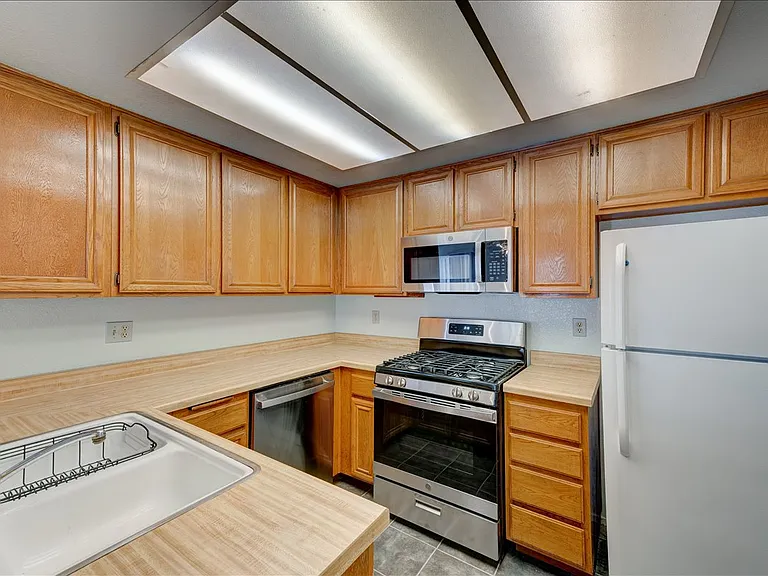 2914 Alwood Ct — Photo 14