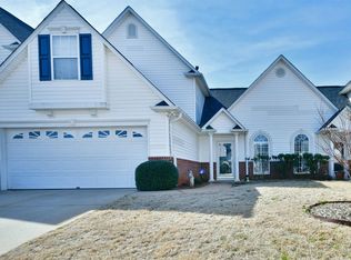 521 Cliffview Ct, Greer, SC 29650