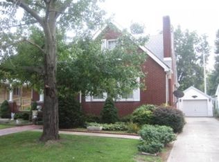 211 W Main St, Albion, IL 62806