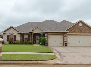 6200 W Bent Wood Dr, Oklahoma City, OK 73169