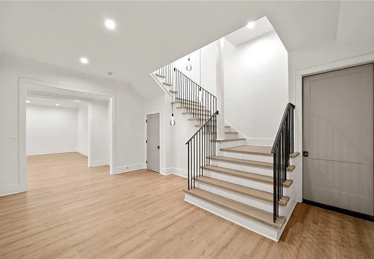 1074 Moores Mill Rd NW — Photo 37