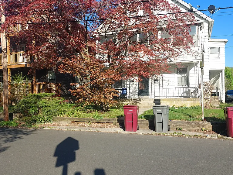 47 Golden Hill St #1 — Photo 9