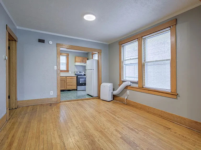 3310 Jackson St — Photo 10