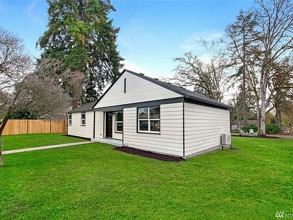 3rd image of 6408 Steilacoom Blvd SW