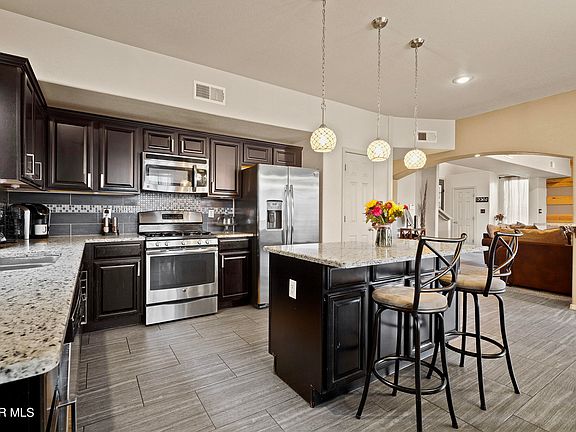 2nd image of 5017 Moon Ranch Ln