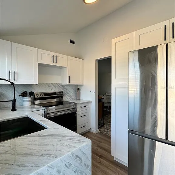 6980 Poinsetta Ave — Photo 11