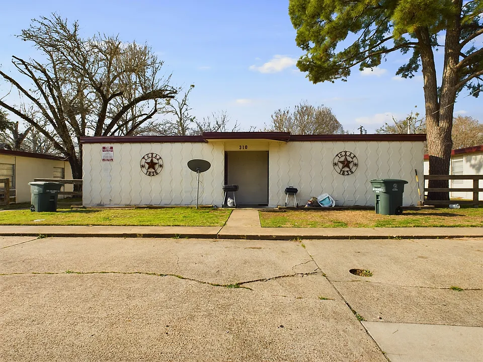 312 Ehlinger Dr