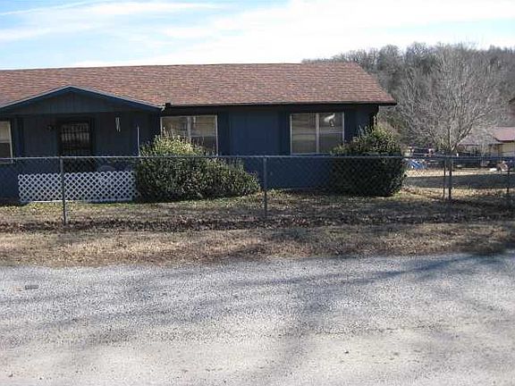 2nd image of 104 Elkhorn Ln