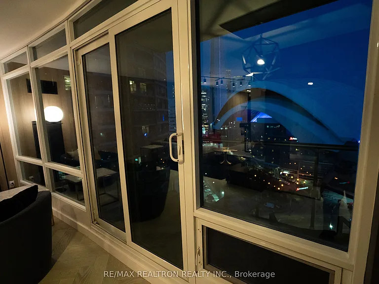 373 Front St W #2307 — Photo 24