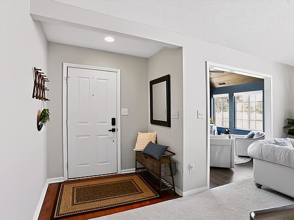 4th image of 2104 Heather Glen Way