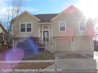 19609 E 10th St S, Independence, MO 64056