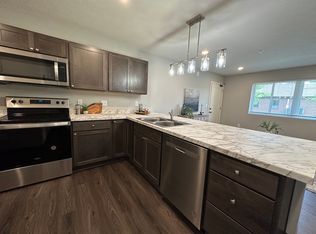 2340 Y St #16, Lincoln, NE 68503