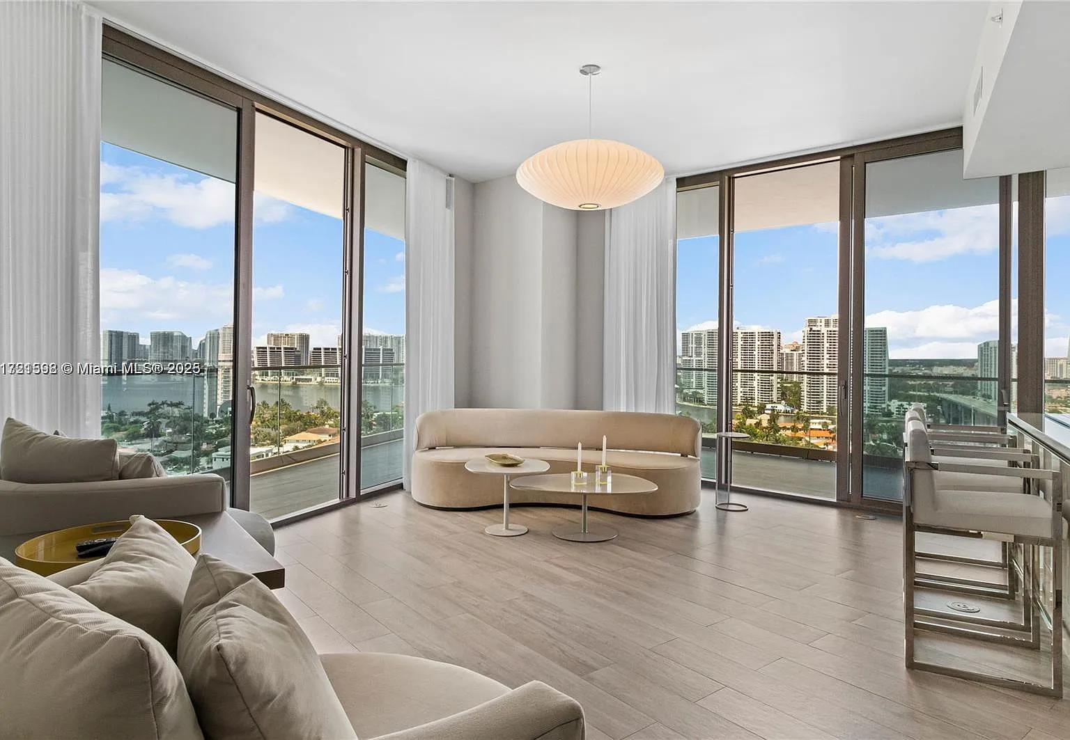 2 bed, 1133 sqft, $14,500 — Photo 1