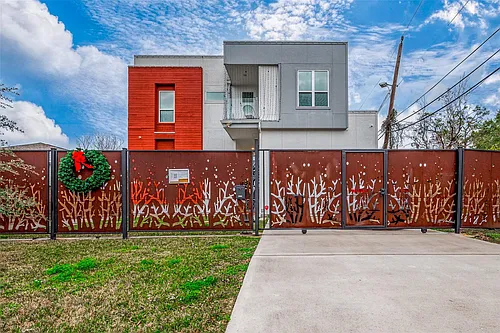 5722 Cullen Blvd #A Photo 1