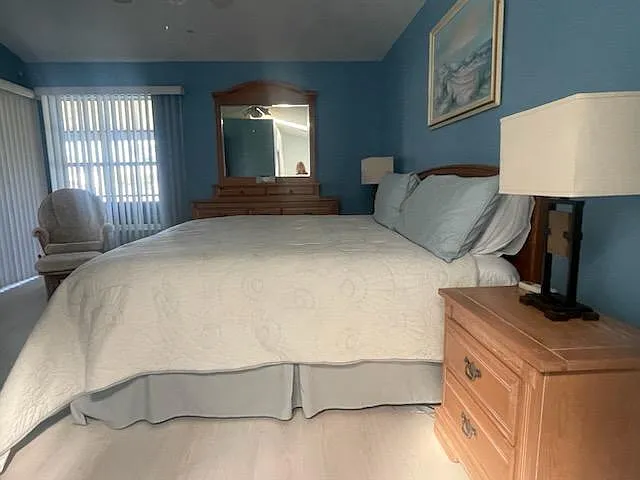 20918 Country Barn Dr — Photo 20