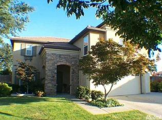 217 Oakwood Ct, Lodi, CA 95240