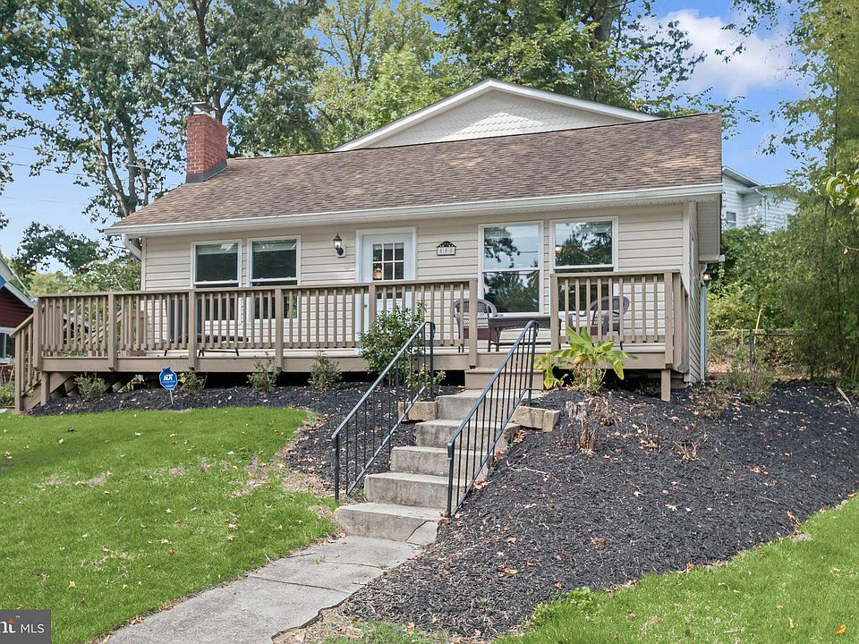 1st image of 500 Fern Rd