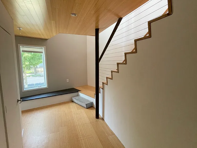 35 Kossuth St — Photo 3