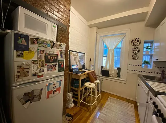 Rented by Spot It Realty LLC | media 12