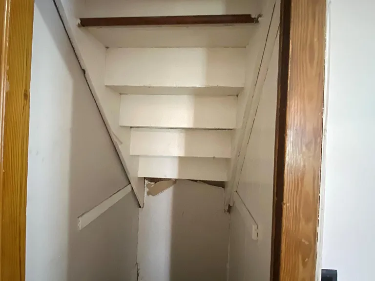 716 Seneca St — Photo 4