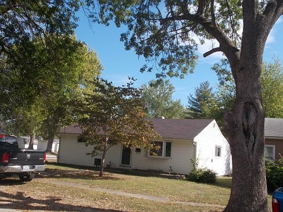 1st image of 827 N Lodge St