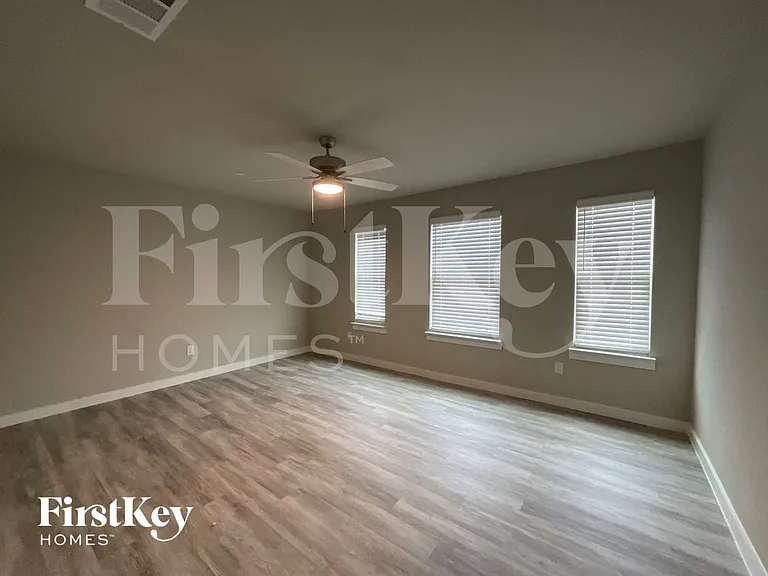 622 Ava Trl — Photo 4