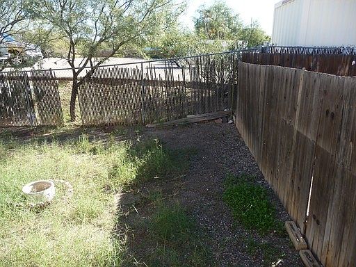 3rd image of 3709 E Blacklidge Dr