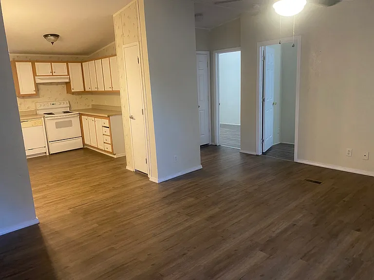 134A Loma Linda Ln — Photo 3