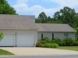 11096 Rosewood Ln, Athens, OH 45701