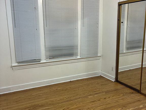 2nd image of 907 Ellison Ave