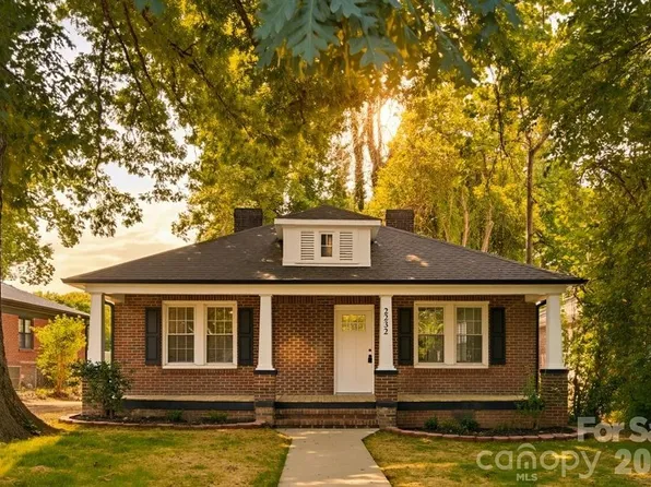 2232 Wilmore Dr, Charlotte, NC 28203