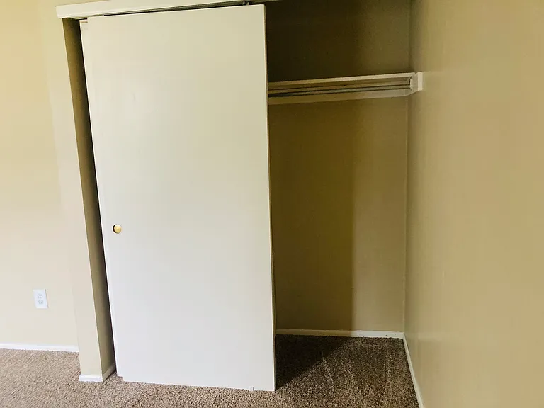 1680 Summit St #2A — Photo 11