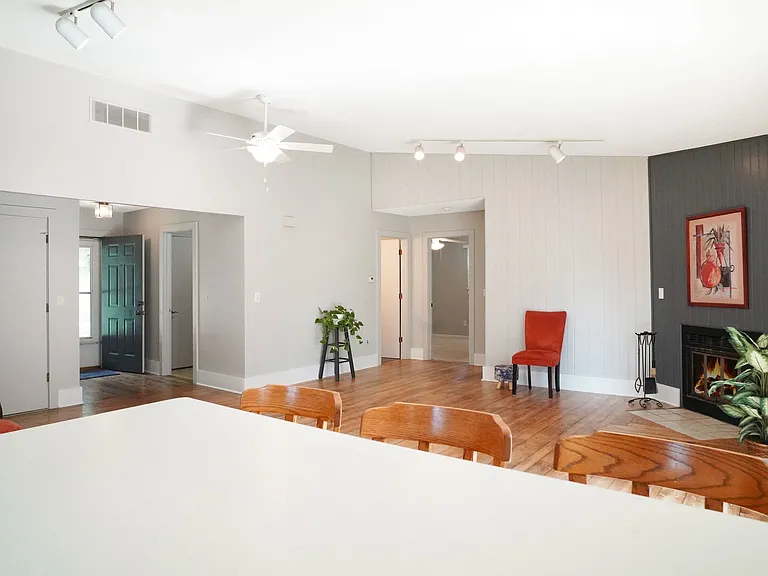 1104 S Marietta Dr — Photo 7