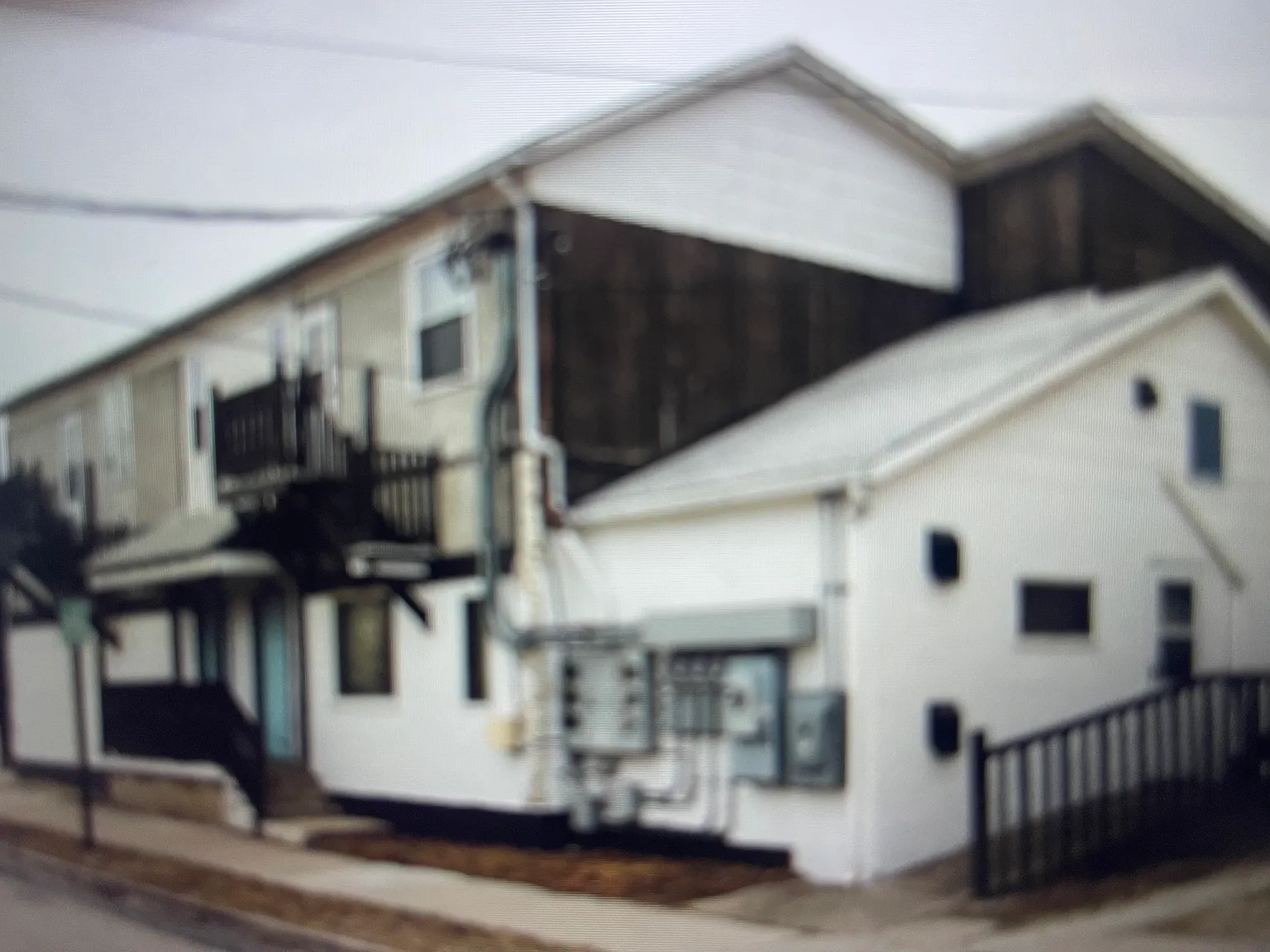 1202 Washington ST — Photo 2