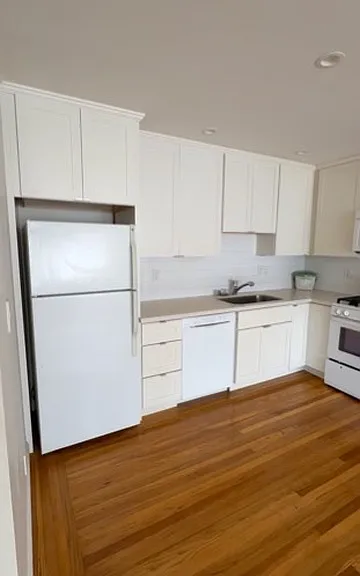 4441 Balboa St #2 — Photo 3