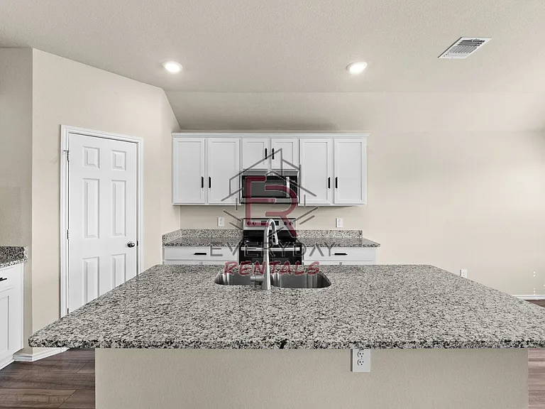 2534 Merganser Dr — Photo 5