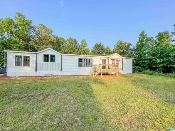 600 Oakwood Ln, Pell City, AL 35125