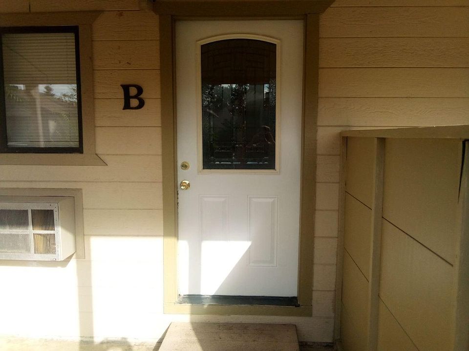 1st image of 3486 Lakeshore Blvd #B