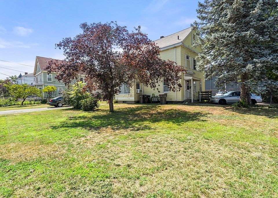 1st image of 135 Irving St