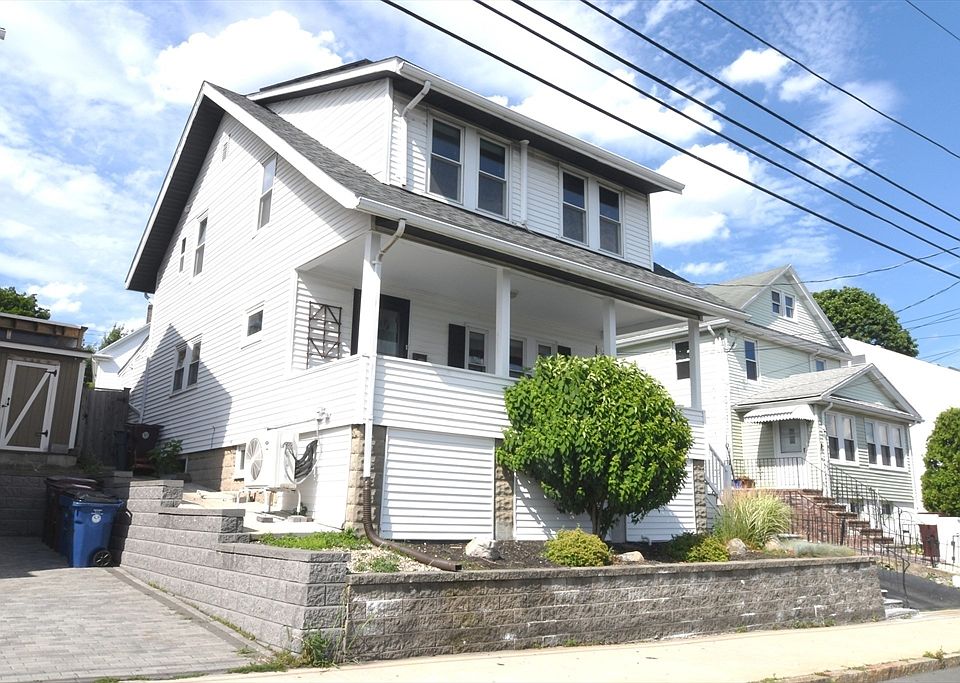 1st image of 67 Suffolk Ave