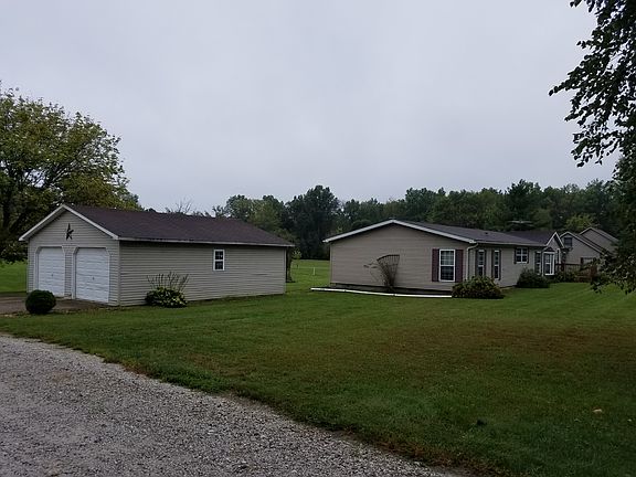 2nd image of 1676 E Lakecrest Dr