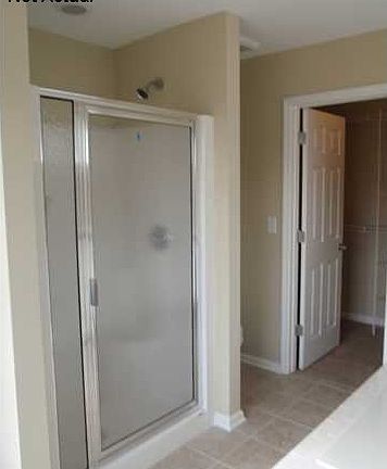 3rd image of 164 Canterbury Glen Dr
