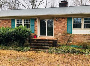 5513 Garden Lake Dr, Greensboro, NC 27410