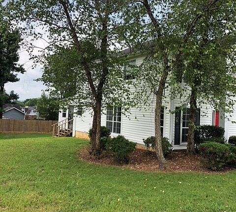 3rd image of 2401 Bonnie Oaks Dr SW