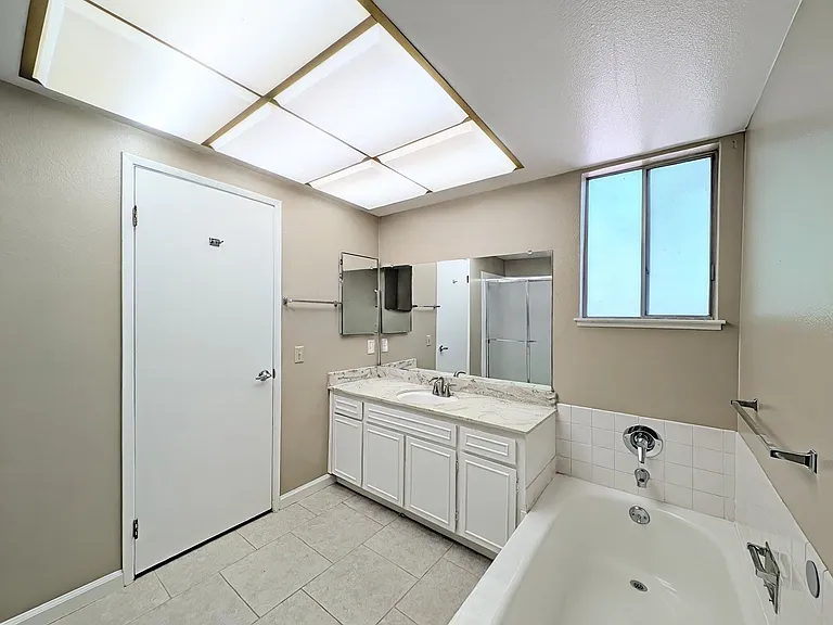 775 Park Hill Rd — Photo 19